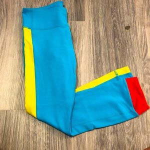 Lululemon legging. Vibrant colors!